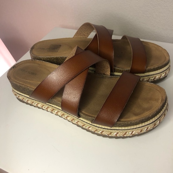 Shoes - Picture 2 of 4